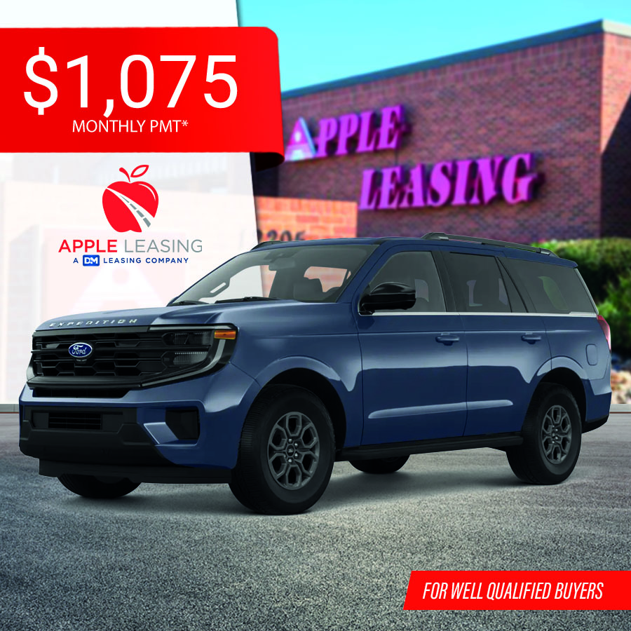 Extended-length 2026 Ford Expedition Active Max 4X2 full-size luxury SUV showing off its expansive Panoramic Vista Roof.